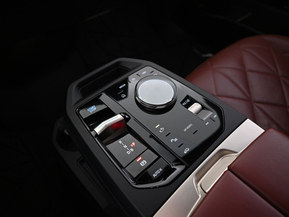 BMW iX M60