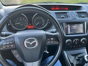 Mazda 5