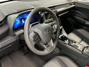 Lexus LBX