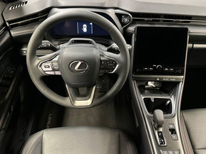 Lexus LBX