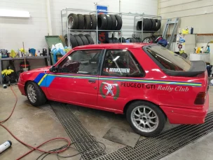 Peugeot 309
