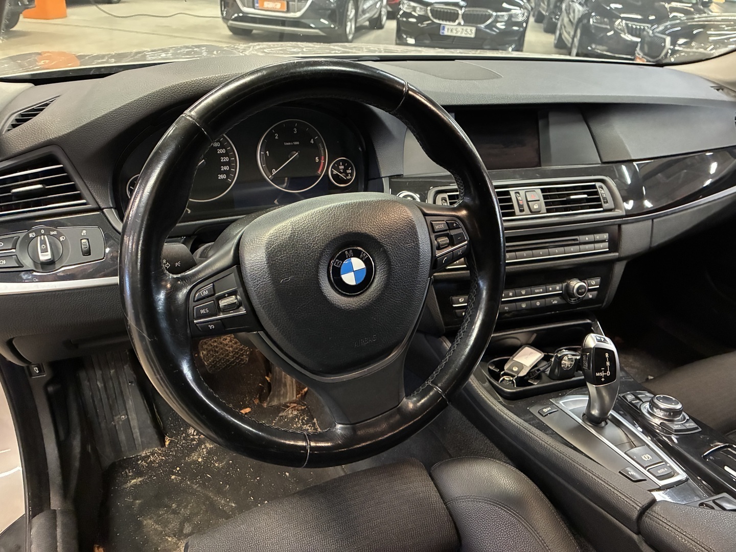 BMW 520 A F11 Touring Business 2012, bild 6/6