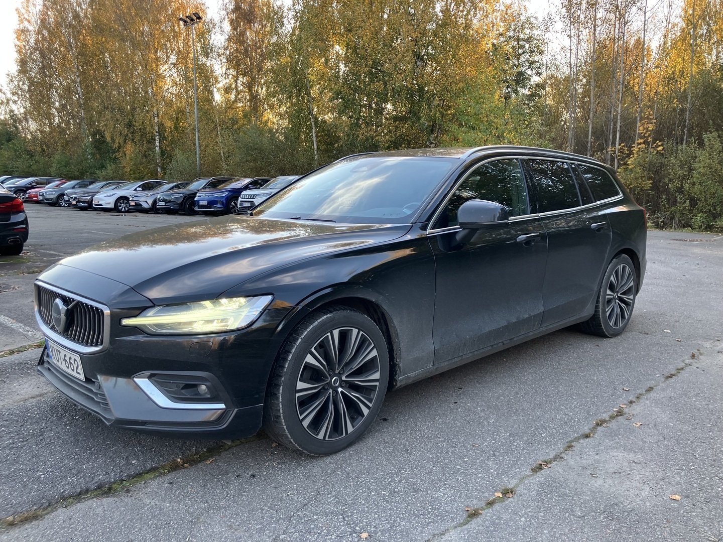 Volvo V60 2023, kuva 3/10