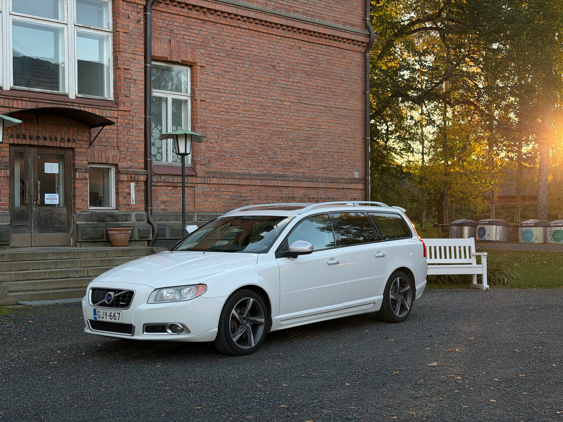 Volvo V70 D5 AWD R-Design aut 2012, photo 5/28