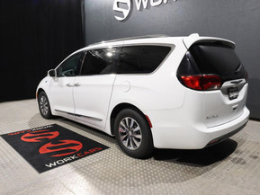 Chrysler Pacifica