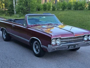 Oldsmobile Cutlass