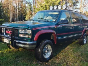 GMC Suburban