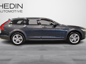 Volvo V90 Cross Country