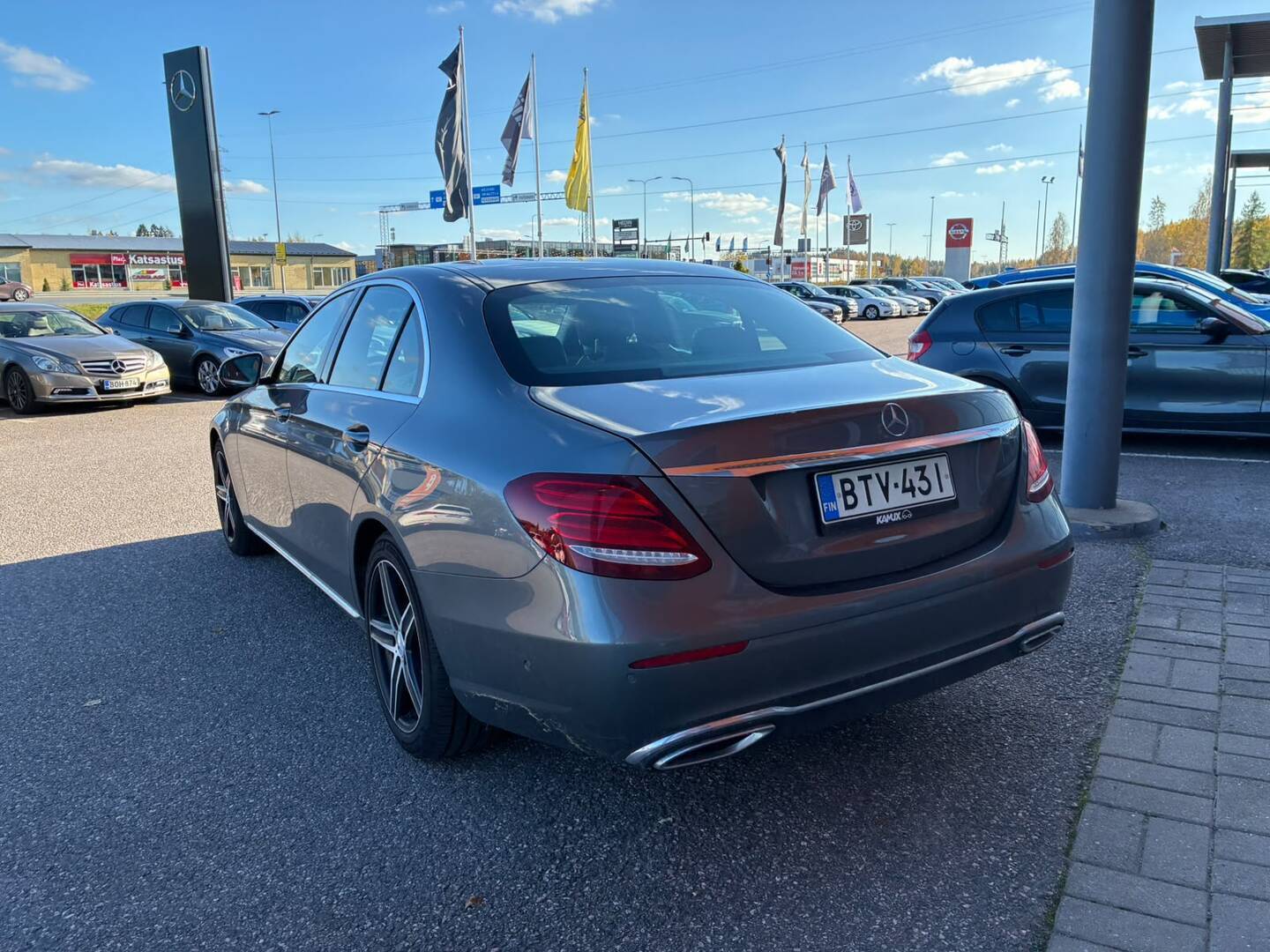 Mercedes-Benz E 2017, photo 6/10