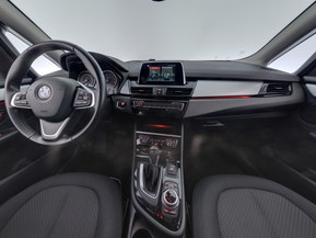 BMW 225