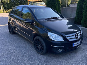 Mercedes-Benz B