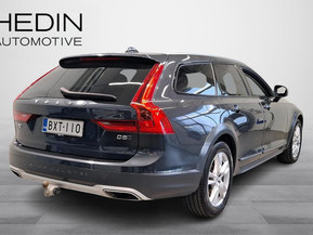 Volvo V90 Cross Country