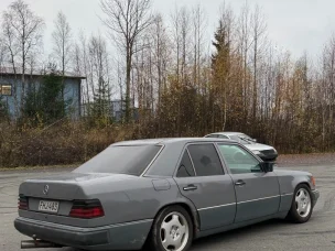 Mercedes-Benz 300
