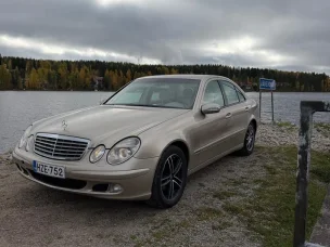 Mercedes-Benz 270