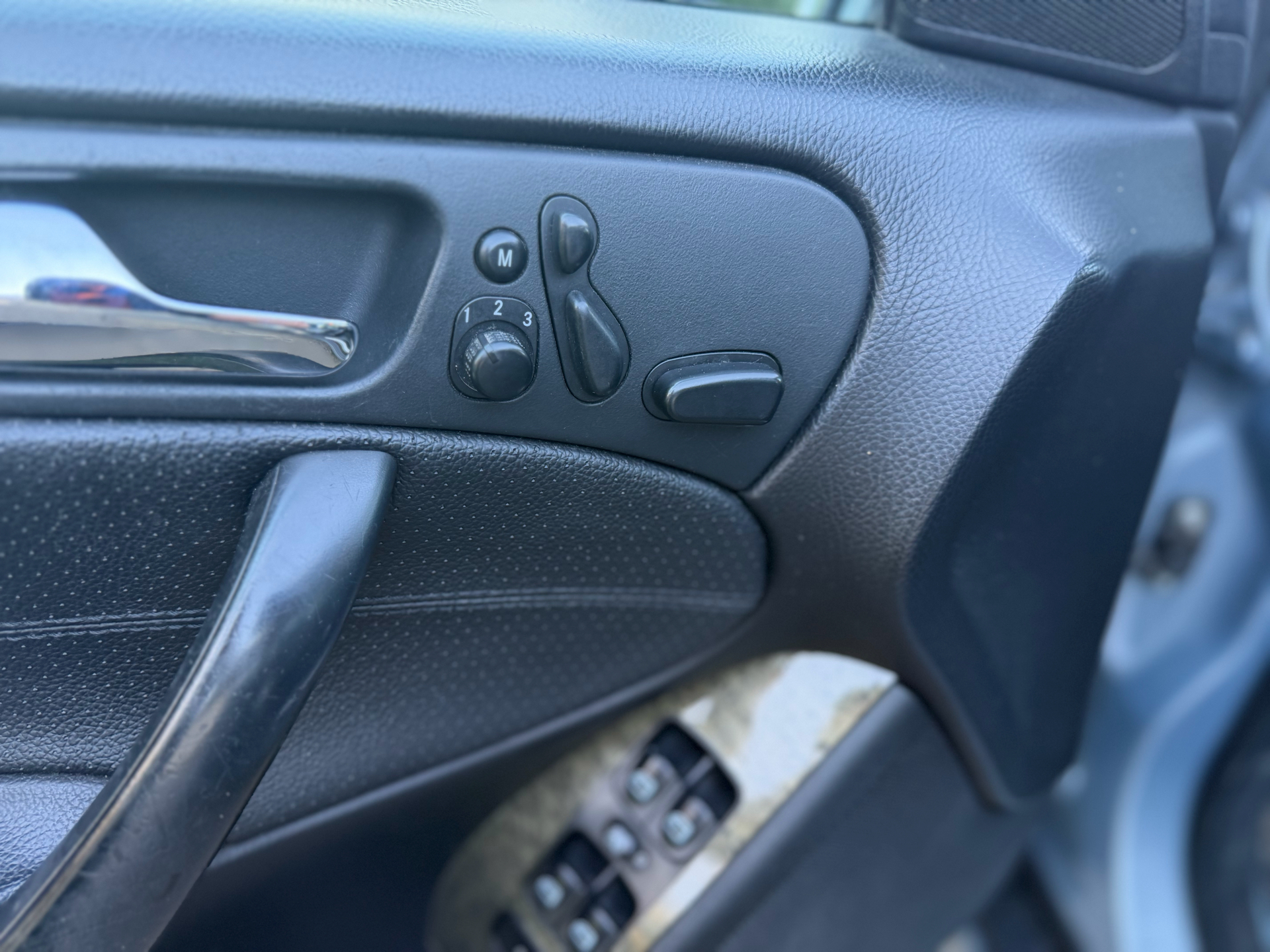 Mercedes-Benz C 2007, kuva 7/10