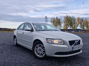 Volvo S40