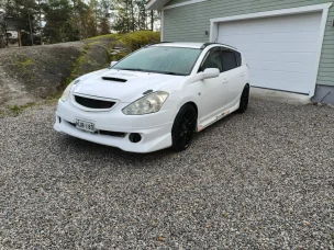 Toyota Caldina
