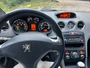Peugeot RCZ