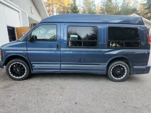 Chevrolet Express 2500