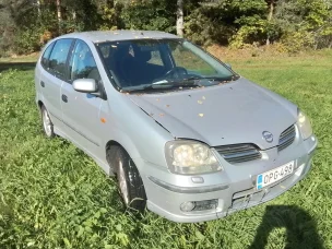 Nissan Almera Tino