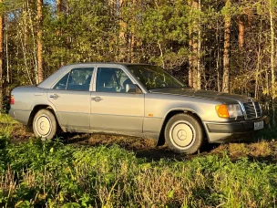 Mercedes-Benz 200