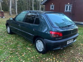 Peugeot 306
