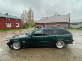Mercedes-Benz 250