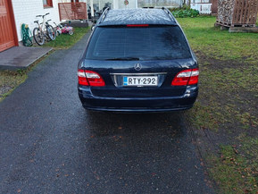 Mercedes-Benz E 220