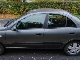 Nissan Almera
