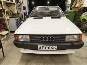Audi 80