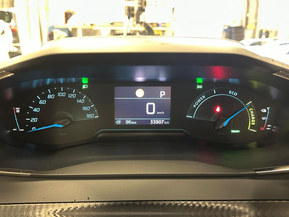 Peugeot e-2008