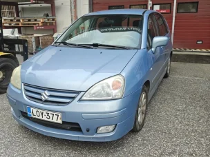 Suzuki Liana