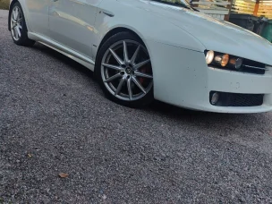 Alfa Romeo 159