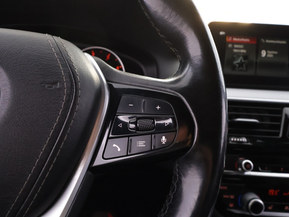 BMW 518