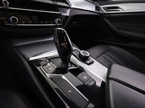 BMW 518