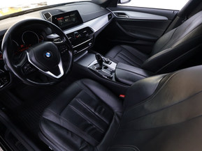 BMW 518