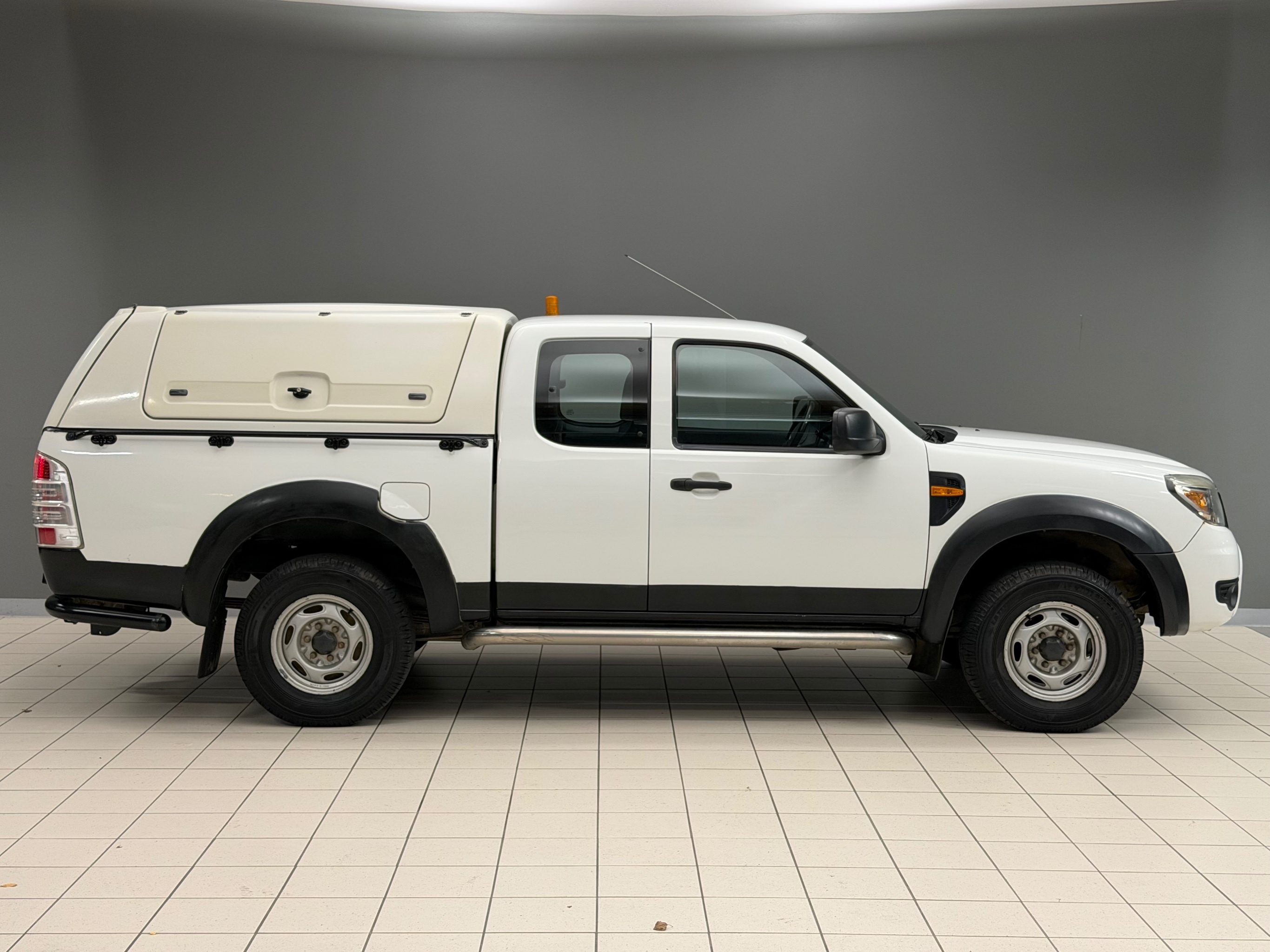 Ford Ranger Super Cab XL 2,5 TDCi 4x4 AC 2010, bild 3/16