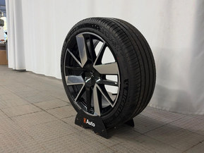 Polestar 4