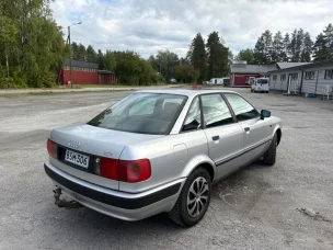 Audi 80