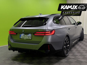 BMW i5 M60