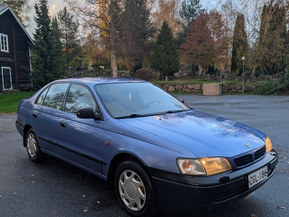 Toyota Carina E