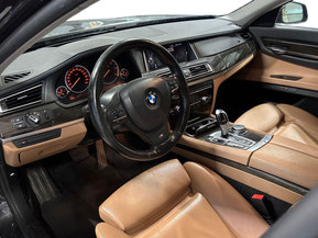 BMW 730
