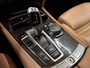 BMW 730