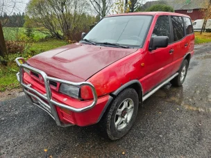 Nissan Terrano II