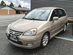 Suzuki Liana