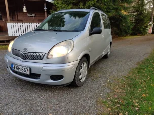 Toyota Yaris Verso
