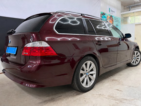 BMW 523