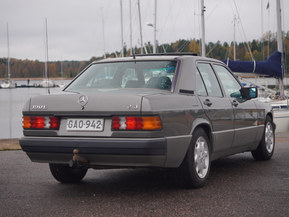 Mercedes-Benz 190