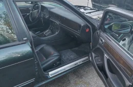 Jaguar XJR