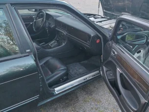 Jaguar XJR